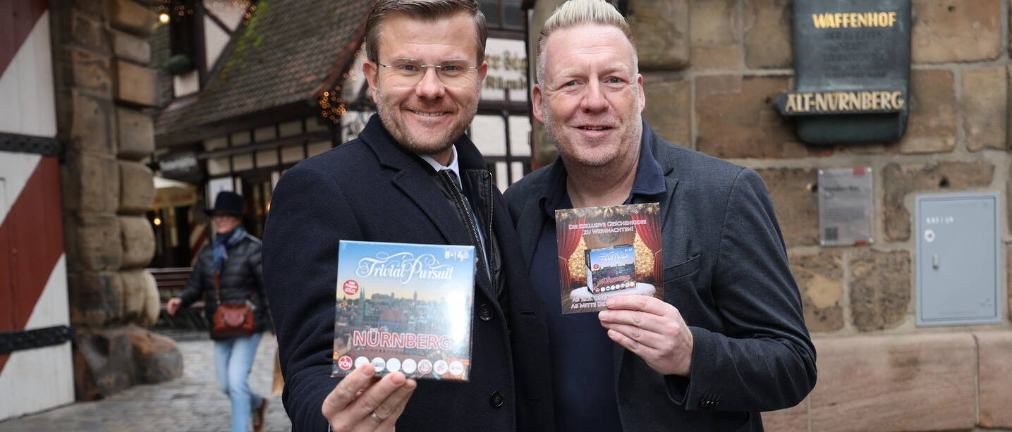 Übergabe des ersten Trivial Pursuit Nürnberg